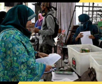 Bangladesh Election 2026: मतदान के बीच दो बूथों पर बम धमाके, सुरक्षा कड़ी