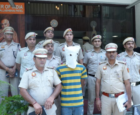 नजफगढ़ पुलिस की बड़ी कामयाबी, मुठभेड़ के बाद 2 वांछित आरोपी गिरफ्तार