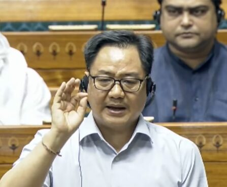 चर्चा से बचने वाले सांसदों पर कार्रवाई के संकेत