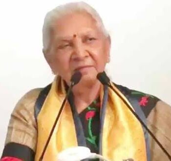 ‘मैं लव मैरिज की विरोधी नहीं हूं, लेकिन पहले आत्मनिर्भर बनिए’: राज्यपाल आनंदीबेन पटेल की छात्रों को नसीहत