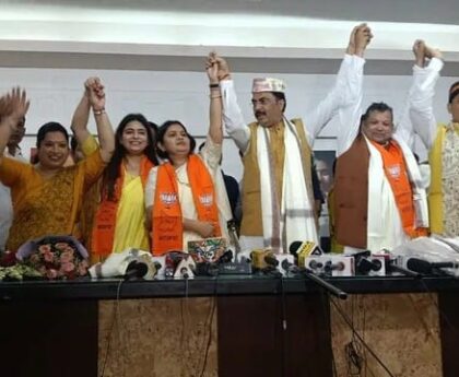 बांकीपुर उपचुनाव से पहले प्रशांत किशोर को बड़ा झटका, फिल्म डायरेक्टर चेतना झांब समेत कई नेता बीजेपी में शामिल