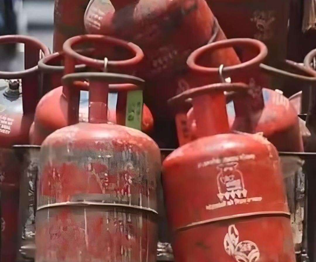 अब सिर्फ 10 मिनट में घर पहुंचेगा गैस सिलेंडर! Instamart और HPCL की नई सर्विस शुरू