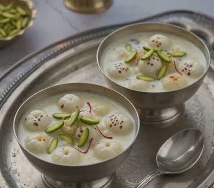 Sawan Somwar Recipe: व्रत में बनाएं हेल्दी फ्रूट एंड नट मखाना खीर