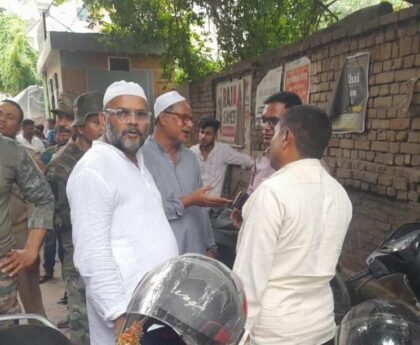 सावन में वाराणसी प्रशासन का बड़ा एक्शन: प्रतिबंध के बावजूद मीट बेचने वालों पर ₹40 हजार से अधिक का जुर्माना