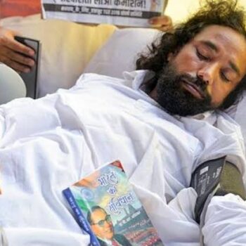 रांची छात्र आंदोलन का 12वां दिन: सोनम वांगचुक ने तुड़वाया अनशन, अभिजीत दिपके ने भी दिया समर्थन