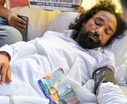 रांची छात्र आंदोलन का 12वां दिन: सोनम वांगचुक ने तुड़वाया अनशन, अभिजीत दिपके ने भी दिया समर्थन