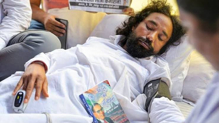 रांची छात्र आंदोलन का 12वां दिन: सोनम वांगचुक ने तुड़वाया अनशन, अभिजीत दिपके ने भी दिया समर्थन
