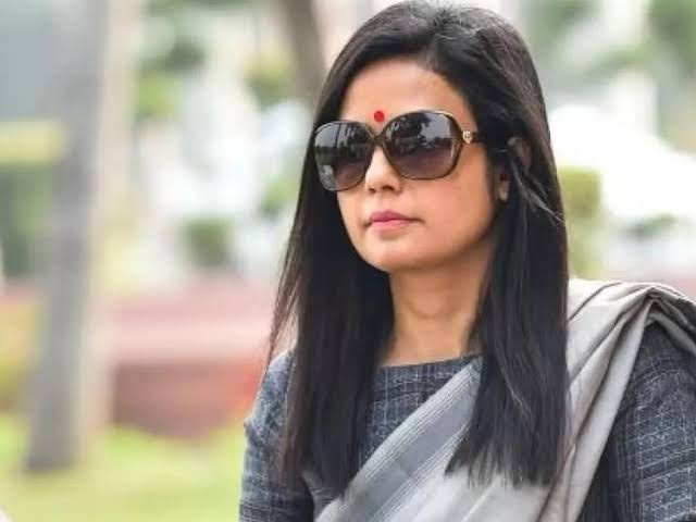 पीएम मोदी की फेसबुक पोस्ट हटने के विवाद पर महुआ मोइत्रा ने किया मार्क जुकरबर्ग का समर्थन