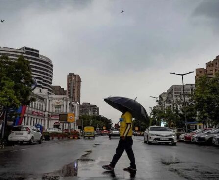 Weather Update: देश के 22 राज्यों में भारी बारिश का अलर्ट, IMD ने जारी की चेतावनी