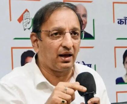 पीएम मोदी से मिलेंगे NCP शरद गुट के 8 सांसद, उद्धव के बाद कांग्रेस ने भी साधा निशाना