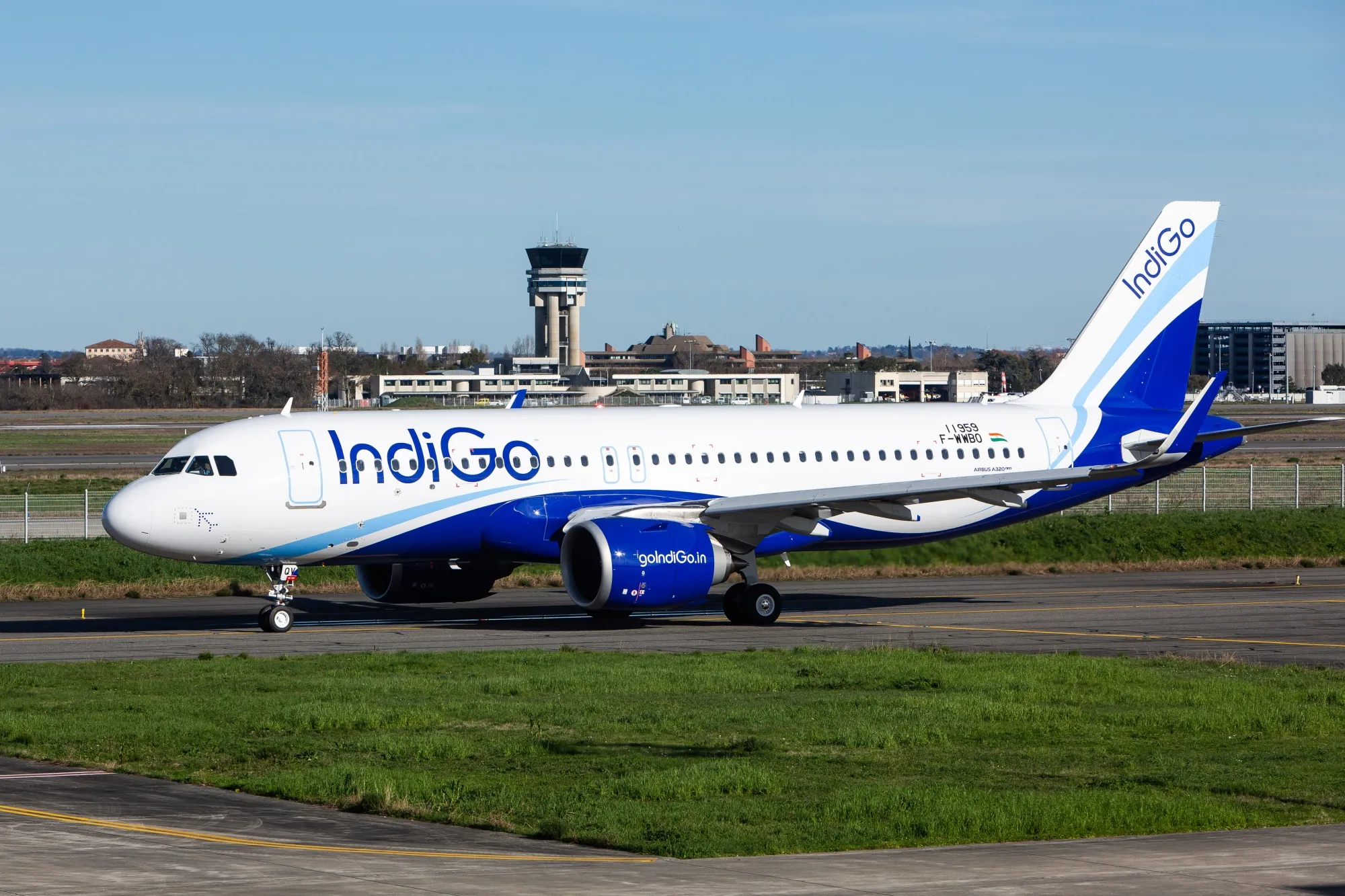 Indigo Flight 6E-723 के इंजन में खराबी, चेन्नई एयरपोर्ट पर Full Emergency घोषित