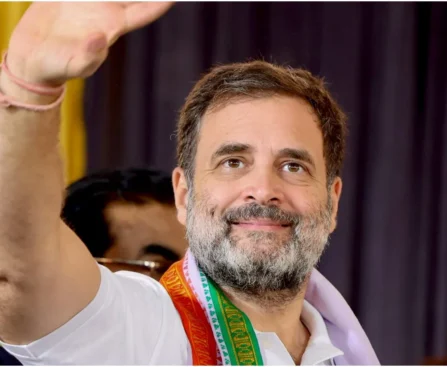 वीर सावरकर अपमान मामले में राहुल गांधी को बड़ी राहत, सुप्रीम कोर्ट ने लखनऊ कोर्ट का समन किया रद्द