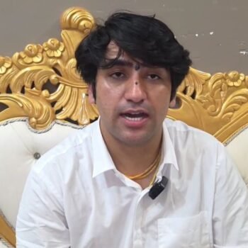 Dhirendra Shastri On Gen-Z: धीरेंद्र शास्त्री बोले- ‘जोश में रहें, लेकिन होश न खोएं’