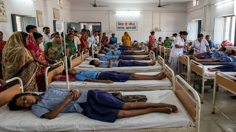 नालंदा में मिड-डे मील खाने के बाद 24 से ज्यादा बच्चे बीमार, डिटर्जेंट मिलाने की आशंका