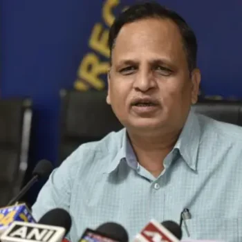 सत्येंद्र जैन की गिरफ्तारी पर केजरीवाल का बड़ा दावा- ‘अमित शाह के फोन के बाद हुई गिरफ्तारी’