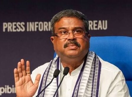 वंदे मातरम् विवाद: CWC प्रस्ताव पर बीजेपी का कांग्रेस पर हमला, धर्मेंद्र प्रधान बोले- सामने आया असली चेहरा