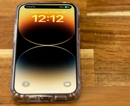 स्मार्टफोन की बैटरी हेल्थ कैसे चेक करें? iPhone और Android यूजर्स ऐसे पता करें Battery की हालत
