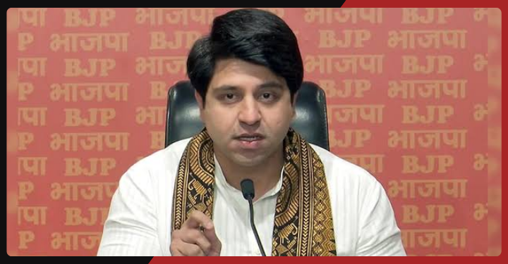 शहजाद पूनावाला ने BJP से दिया इस्तीफा, बोले- ‘गंभीर आर्थिक और निजी परिस्थितियों’ के चलते लिया फैसला