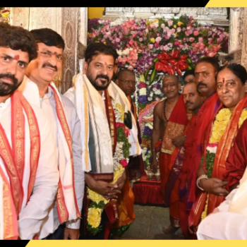 रेवंत रेड्डी ने उज्जैनी महाकाली मंदिर में की पूजा-अर्चना, तेलंगाना की सुख-समृद्धि के लिए मांगा आशीर्वाद
