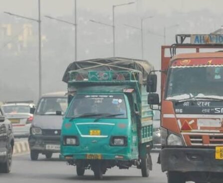 दिल्ली-NCR में प्रदूषण पर CAQM का बड़ा फैसला, 2027 से नए लाइट गुड्स व्हीकल्स के रजिस्ट्रेशन पर रोक