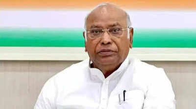 नेपाल बाढ़ को लेकर खरगे ने PM मोदी और अमित शाह को लिखा पत्र, 320 भारतीयों से संपर्क नहीं