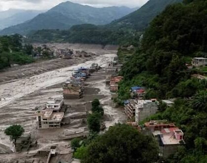 नेपाल में फिर मंडरा रहा बड़ी आपदा का खतरा, 25 ग्लेशियल झीलें बन सकती हैं तबाही की वजह