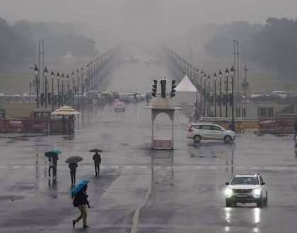 Delhi-NCR Weather: आज फिर झमाझम बारिश के आसार, IMD का अलर्ट, दिल्ली में 32-34°C रहेगा तापमान
