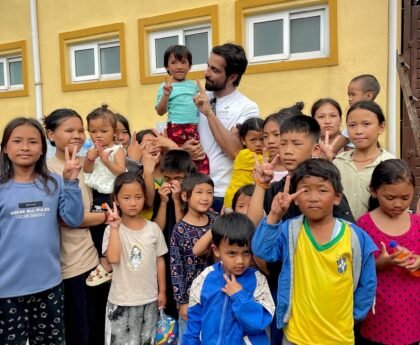 नेपाल बाढ़ पीड़ितों की मदद के लिए आगे आए सोनू सूद, राहत सामग्री लेकर काठमांडू पहुंचे