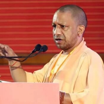 योगी के AI वीडियो पर सियासी घमासान, BJP बोली- सनातन धर्म का अपमान