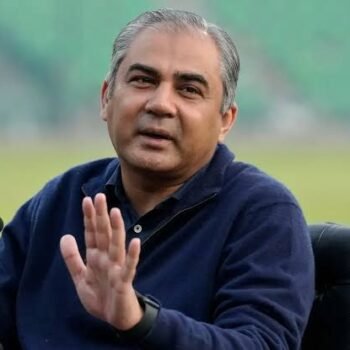 मोहसिन नकवी ने भारत का उदाहरण देकर किया पाक टीम का बचाव