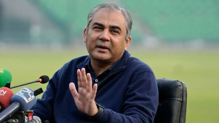 मोहसिन नकवी ने भारत का उदाहरण देकर किया पाक टीम का बचाव