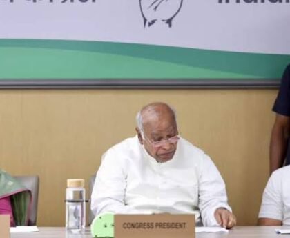 कांग्रेस संगठन में बड़ा फेरबदल, सचिन पायलट को पंजाब और सुरजेवाला को गुजरात की जिम्मेदारी