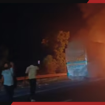 यमुना एक्सप्रेसवे पर स्लीपर बस में भीषण आग, 9 यात्रियों की मौत; कई घायल